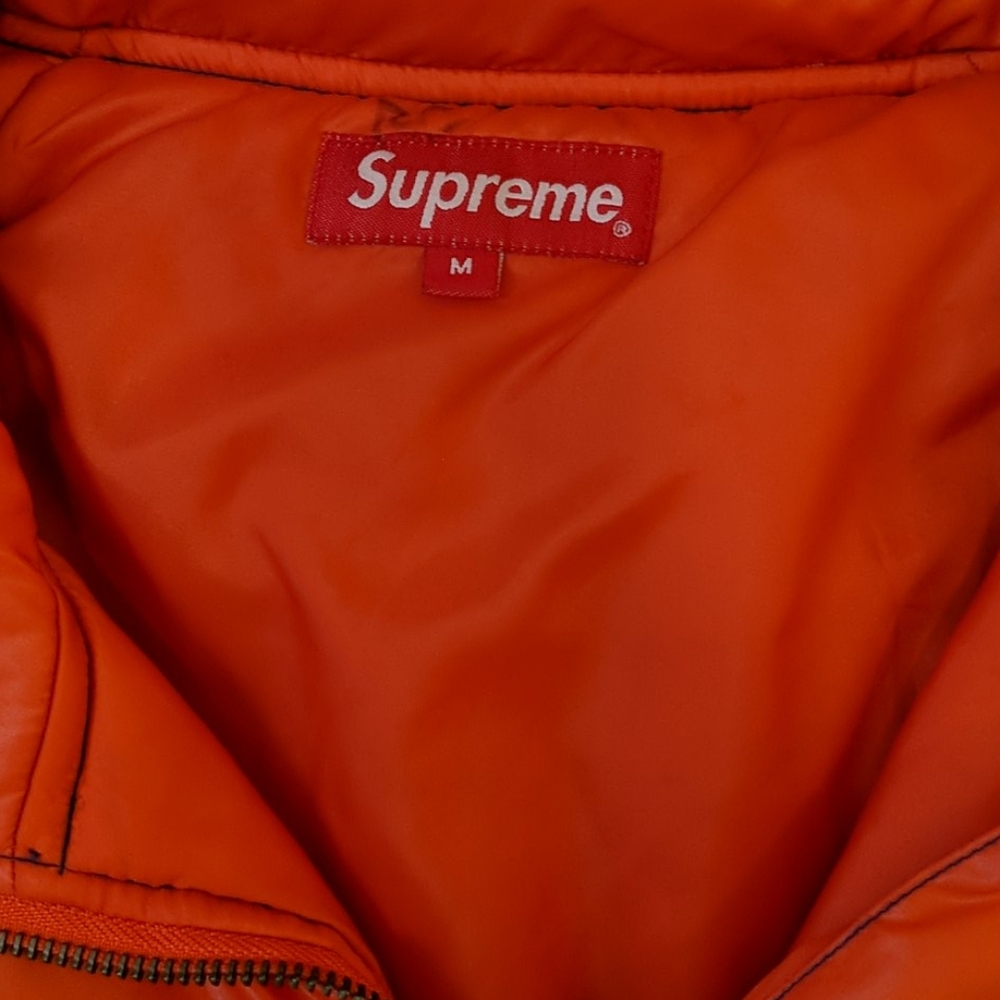 Supreme - Picture 3 of 15